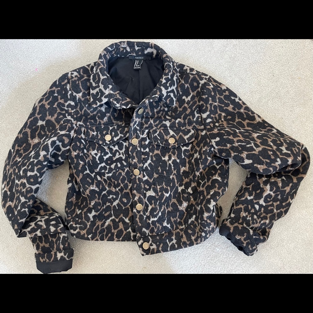 Leopard Print Cropped Blazer - Picture 2 of 7